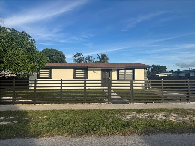 Photo - 29523 SW 144th Ct Casa