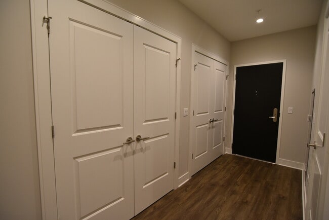 Photo - 3833 N Broadway Unit 317