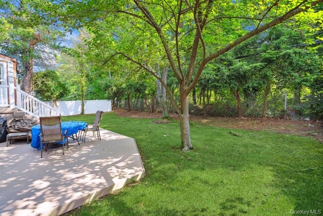 Photo - 72 Winthrop Rd