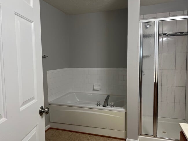 Photo - 3704 Excalibur Ct Unit 204