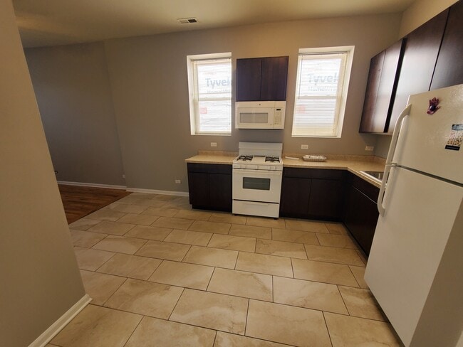Photo - 1532 W 18th Pl Unit 2R
