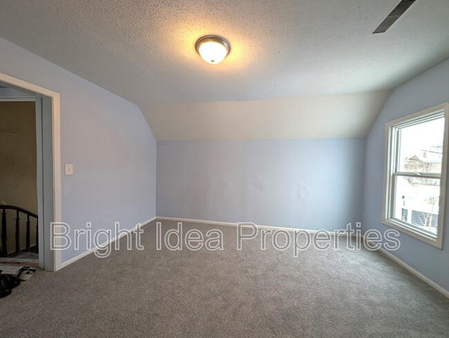 Photo - 538 Charles Ave