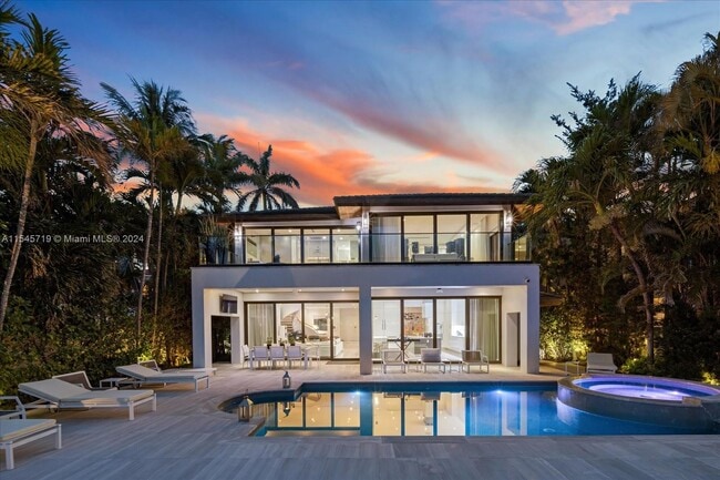 Building Photo - 401 E Rivo Alto Dr Rental