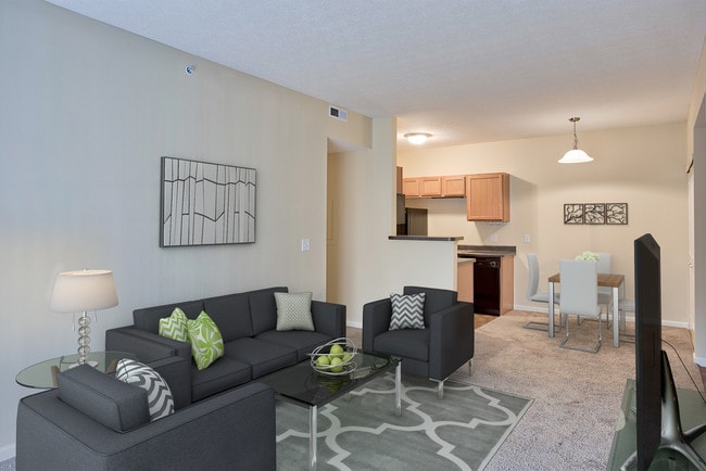 Photo - Taylor Pointe Apartments