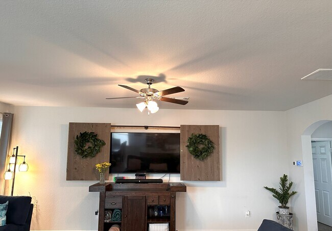 Photo - 2218 Wigeon Way