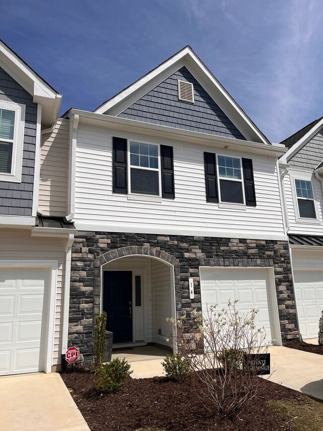 New 3 Bedroom 2.5 Bathroom Townhouse with ... - New 3 Bedroom 2.5 Bathroom Townhouse with ...