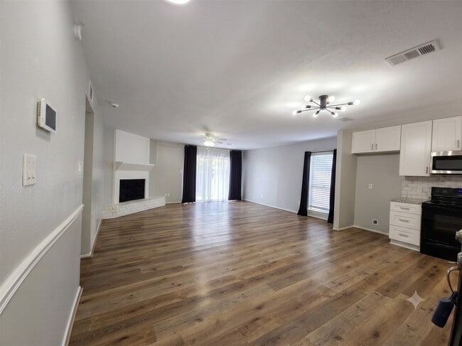 Photo - 14419 Cypress Leaf Dr