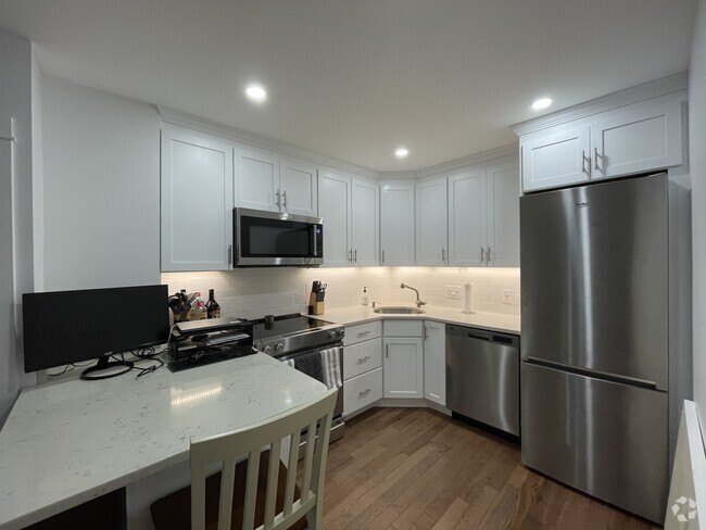 Building Photo - 144 Commonwealth Ave Unit 9 Rental