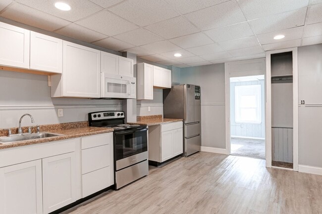 Photo - 302 S Front St Unit 1