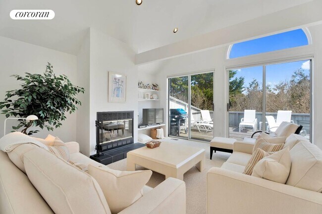 Photo - 69 Clinton Academy Ln