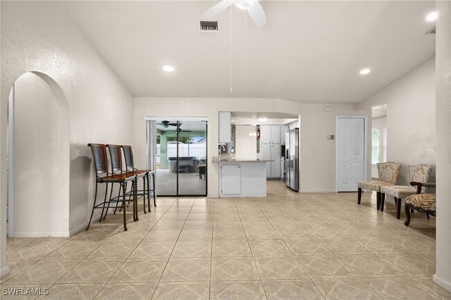Photo - 415 SE 12th Ct House