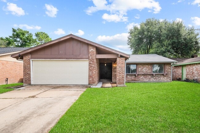 Photo - 13910 New Village Ln
