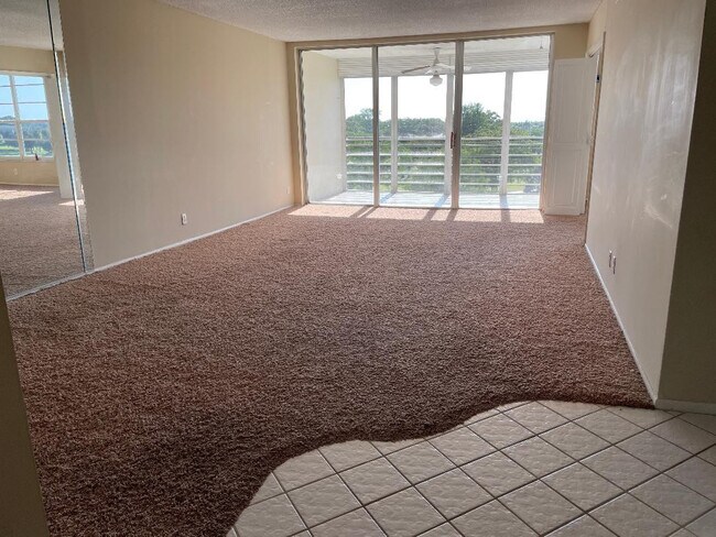 Photo - 605 Oaks Dr Unit 603