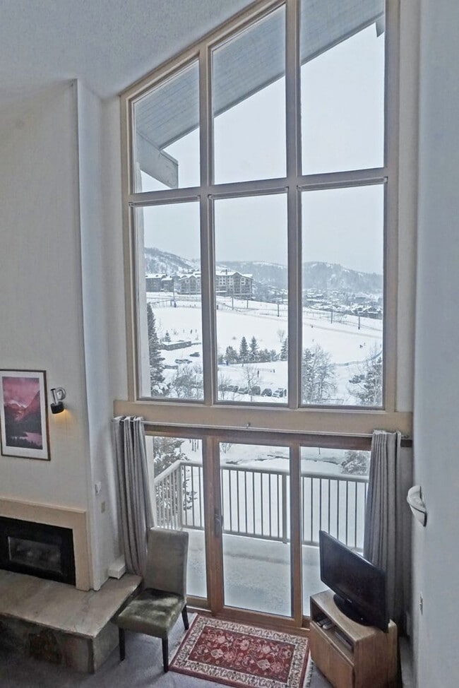 Photo - 1920 Ski Time Square Dr Unit SI ID1564299P