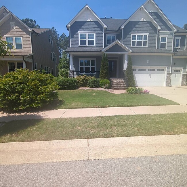Beautiful 5 bed 4.5 bath in Holly Springs! - Beautiful 5 bed 4.5 bath in Holly Springs! House