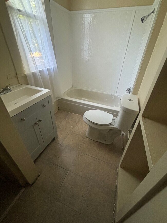 Photo - Great Home Near I20