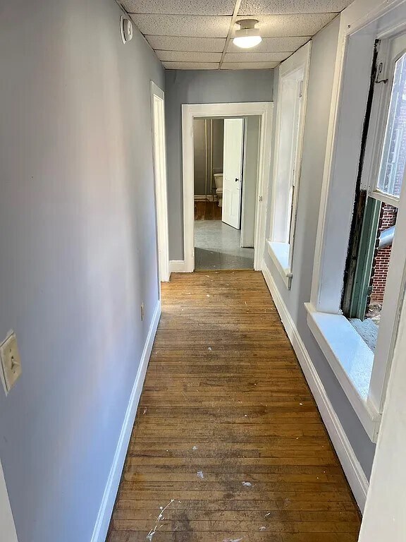 Photo - 303 W King St