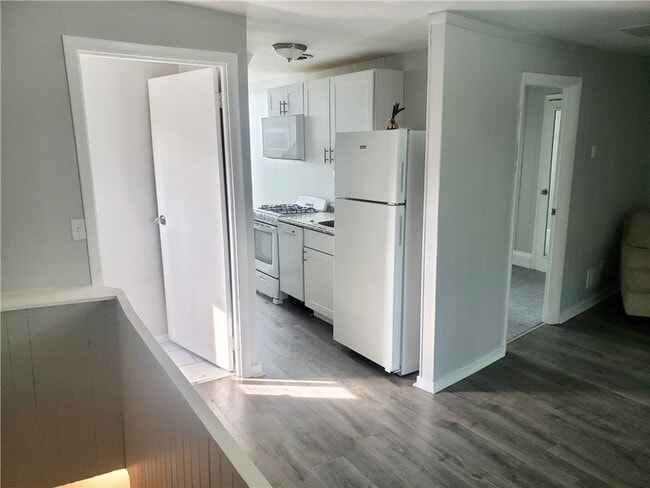 Photo - 1234 Itin St Unidad 5