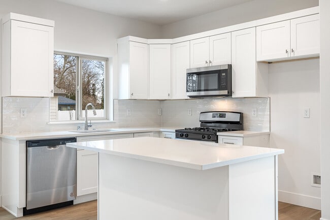 Photo - 1009 S Underwood Pl