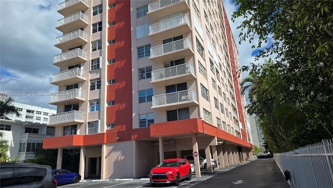 Building Photo - 3161 S Ocean Dr Unit 204