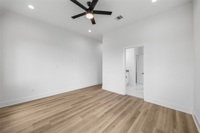 Photo - 7901 Cora St