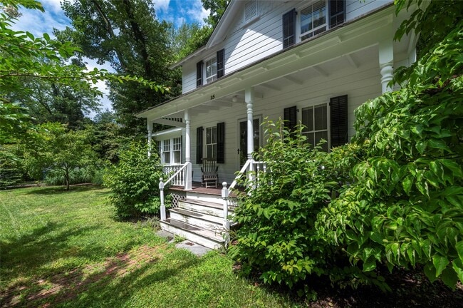 Photo - 15 Closter Rd Casa