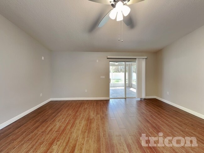 Photo - 2020 Nobleton Ave