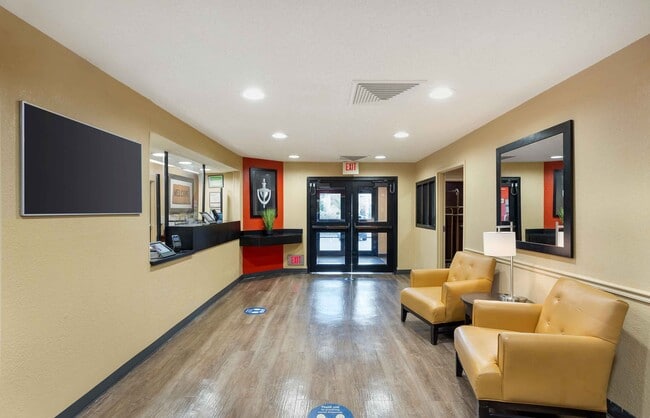Furnished Studio-Philadelphia - Mt. Laurel - Crawford Place
