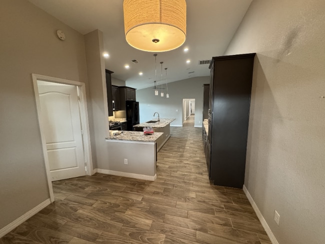 Photo - 1558 W 5th St Unit 2