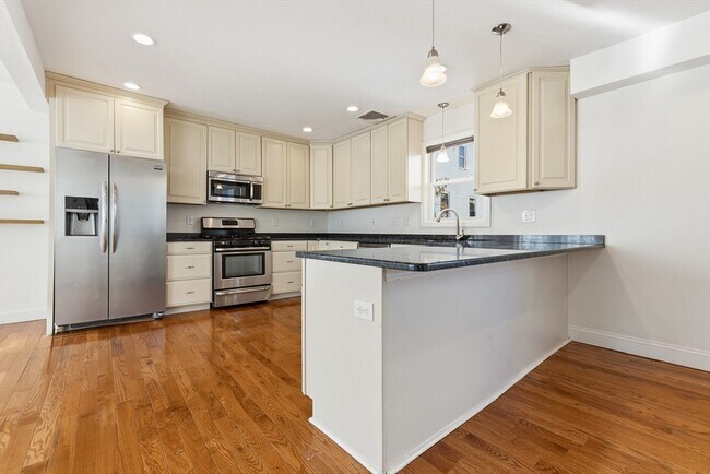 Photo - 21 Emerton St Unit 2