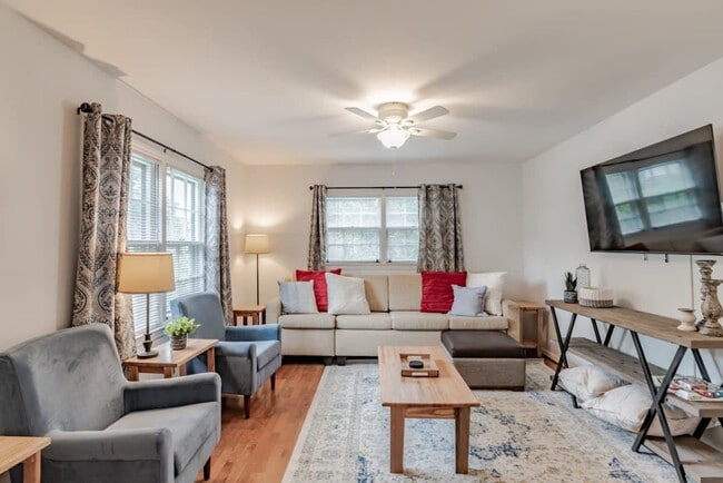 Photo - 413 Coventry Way Unidad ID1043635P