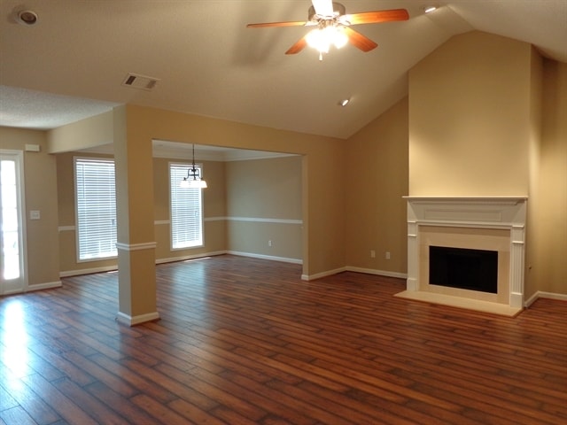 Photo - 2075 Reserve Pky