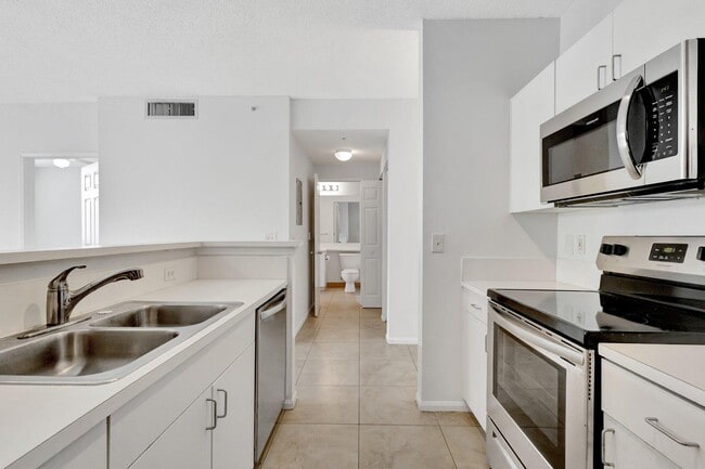 Photo - 720 S Sapodilla Ave Condo Unit 303