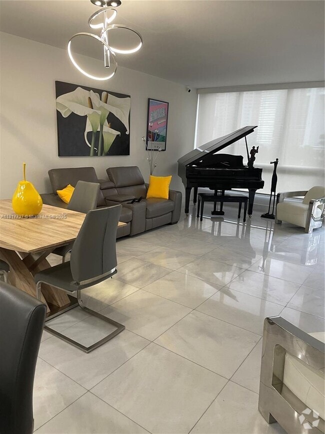 Building Photo - 520 Brickell Key Dr Unit A710 Rental