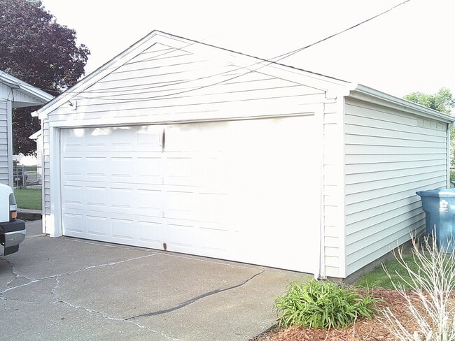 Photo - 2223 Merry Oaks Ln Unidad Duplex