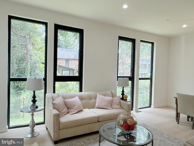 Photo - 8908 Mohawk Ln