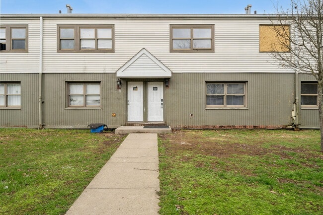 Photo - Hymann Heights Apartments