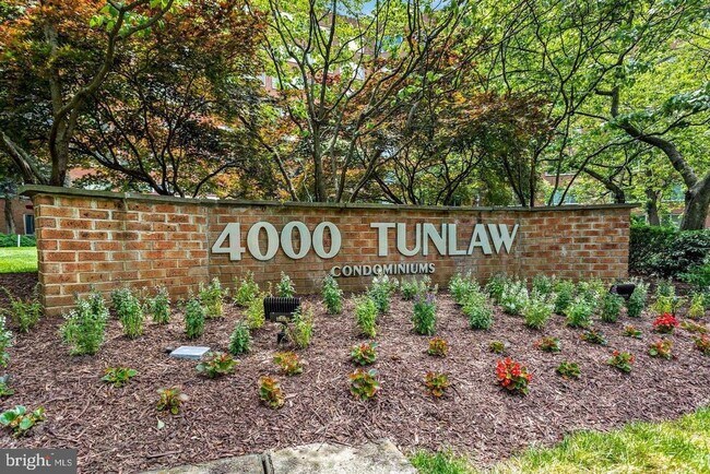 4000 Tunlaw Rd NW Unidad 629