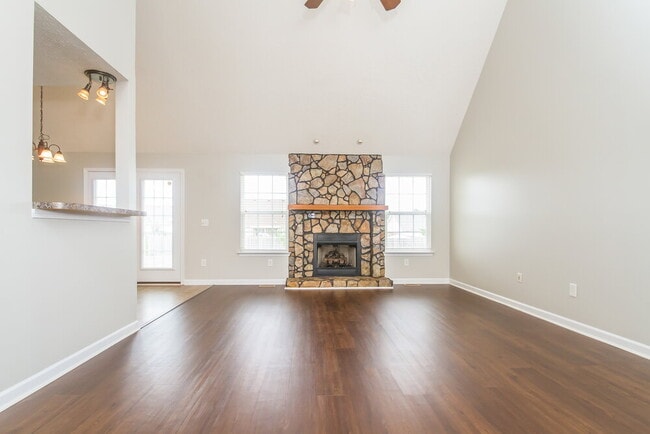 Photo - 5054 Betsy Ann Ave