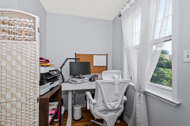 Photo - 1246 W Ohio St Unit 3