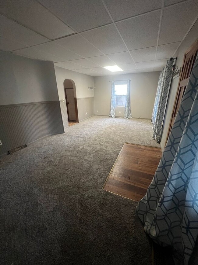 Photo - Northend Spacious 3 bedroom 1 bath with La...