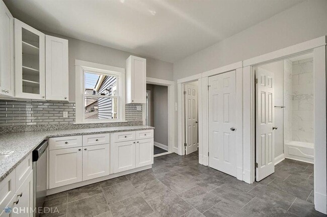 Photo - 2134 Atchison Ave