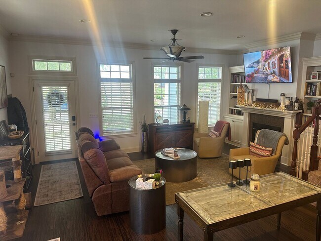 Photo - 3 Bed, 2.5 Bath Garden Home in Lakewood Subdivision – Available 8/1