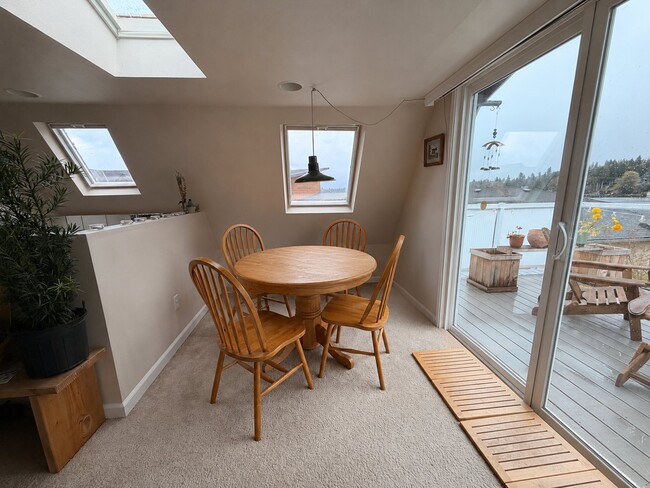 Photo - 1617 Vernon Rd