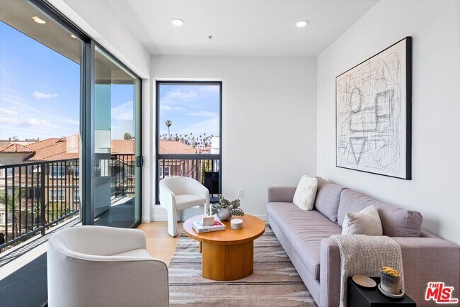 Photo - 904 S New Hampshire Ave Unidad 301