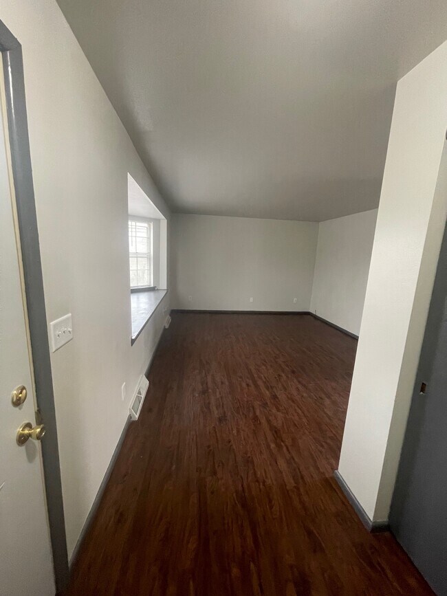 Photo - Juniper Court Apartments