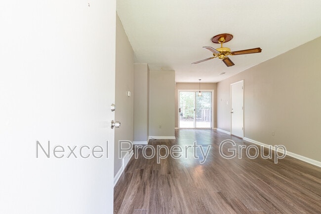Photo - 8095 Whitebrook Dr