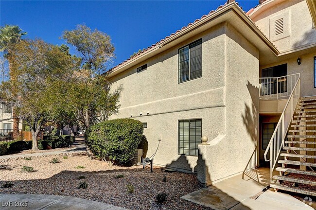 Building Photo - 2633 Durango Dr Unit 201 Rental