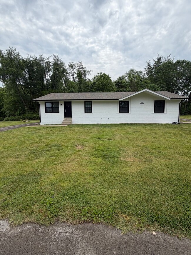 4405 Diddle Dr Unit 4405 Diddle Dr. Apt B