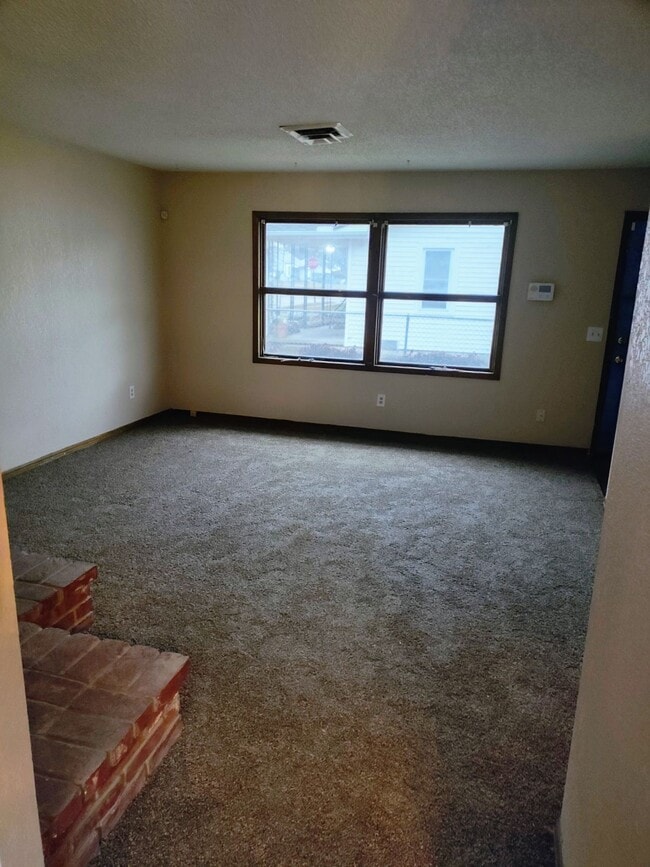 Photo - 1351 S Edwards St